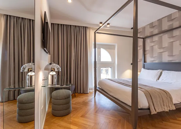 Arenula16 - Penthouse With 360 Degree View Terrace Apartment *